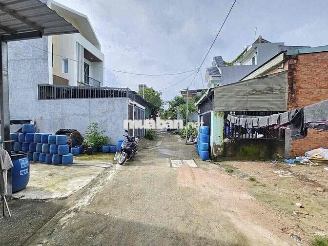 Đất 140m2 gần chợ Dĩ An 1 phường Tân Đông Hiệp Tp Dĩ An
