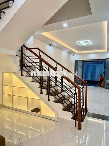 Bán nhà 4*22 88m2 đường xe tải 6m hoàn công 244m 11,2tỷ Phường 8 GV