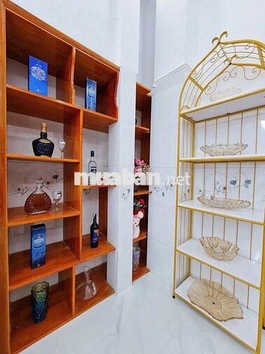 🏡 NHÀ ĐẸP GẦN ĐẠI LỘ HOÀ BÌNH - RỘNG RÃI - HOÀN CÔNG ĐẦY ĐỦ