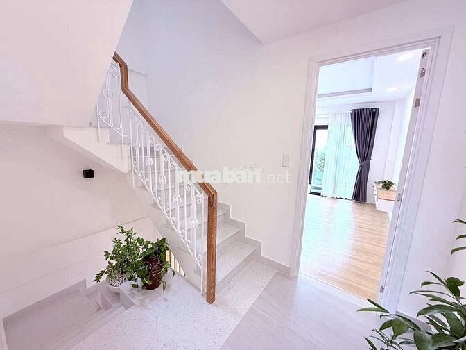 Cực Phẩm XH - Sát MT THỐNG NHẤT - GÒ VẤP - 5 Tầng - 4m × 15m - 7.9 Tỏi