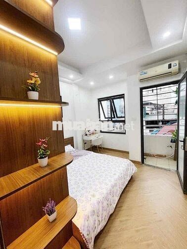 Bán CCMn Siêu Đẹp Tầng Trung 5/8 View Mặt Ngõ - Cạnh Royal City, Pico