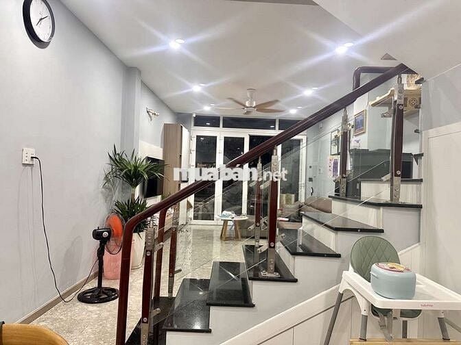 🔥 SIÊU PHẨM 3 TẦNG – ĐƯỜNG 8M – ĐỐI DIỆN CÔNG VIÊN, NGAY HOÀNG DIỆU 2