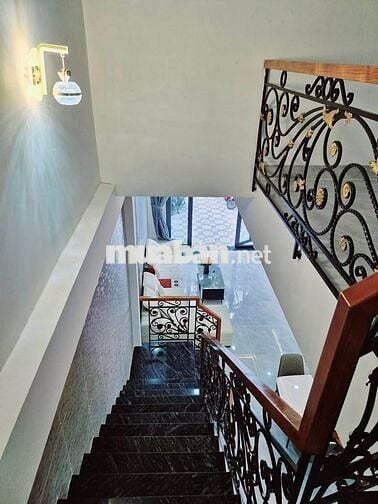 Kẹt Tiền Cần Bán Gấp Căn Nhà 1 Trệt 1 Lầu Giá Siêu Tốt