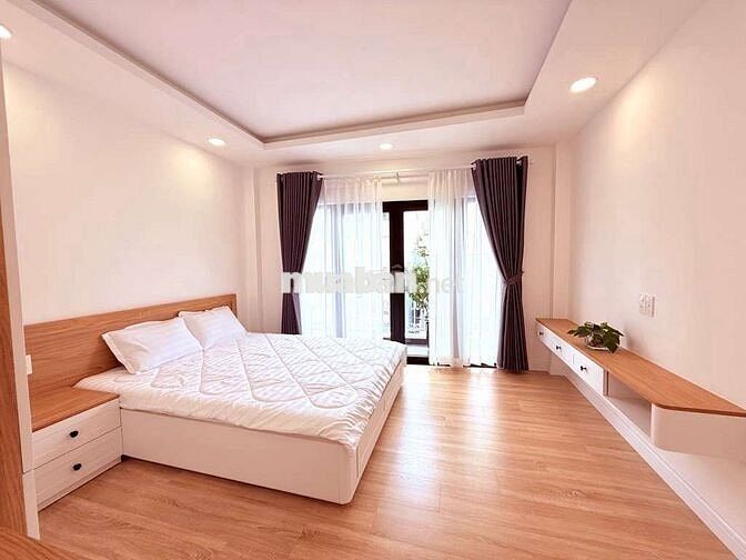 Cực Phẩm XH - Sát MT THỐNG NHẤT - GÒ VẤP - 5 Tầng - 4m × 15m - 7.9 Tỏi