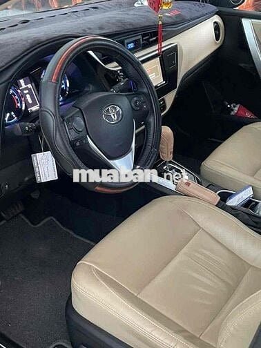 Trả 200tr Corolla Altis 2020 1.8E CVT - 15000 km