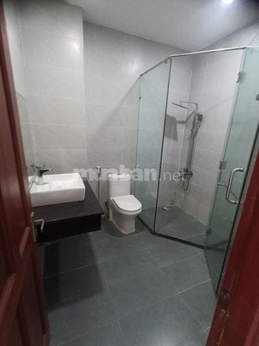 CHO THUÊ NHÀ 3 TẦNG 4PN. 4WC MẶT TIỀN ĐƯỜNG 4 BÌNH THỌ. THỦ ĐỨC