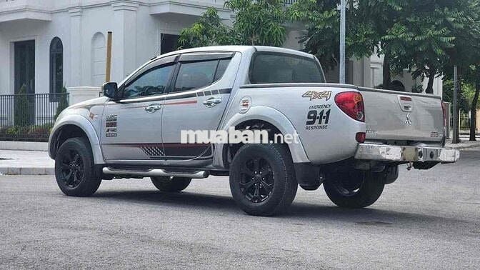 Mitsubishi Triton 2013 - Hai cầu số tự động