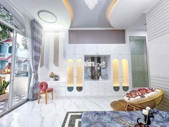 Bán nhà mặt tiền Tú Xương, kdc Hồng phát