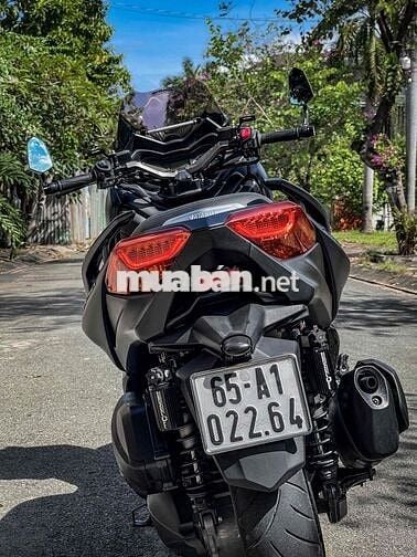 cần bán Yamaha Xmax300, có nhận giao lưu xe.