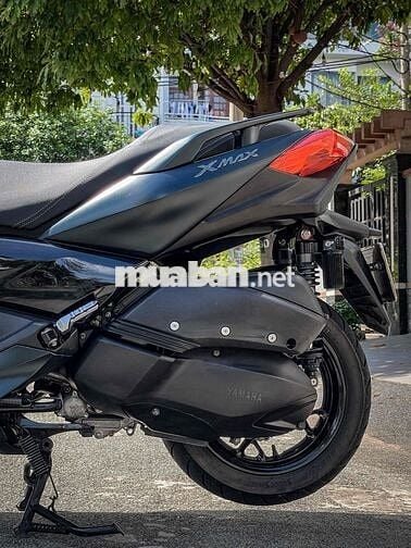 cần bán Yamaha Xmax300, có nhận giao lưu xe.
