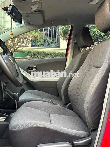 Toyota Yaris 2012 1.5 AT - 58000 km