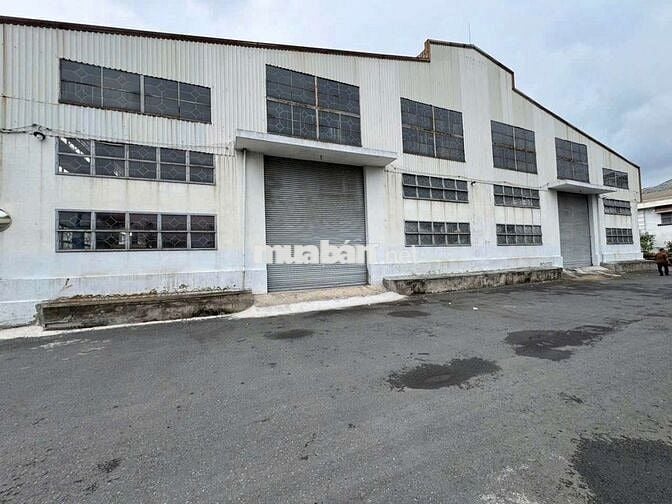 Cho thuê nhà xưởng An lạc 
- DTKV:3648m-(xưởng su dung 2300+vp 300m)
