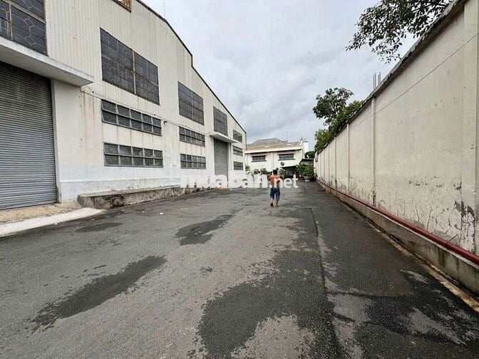 Cho thuê nhà xưởng An lạc 
- DTKV:3648m-(xưởng su dung 2300+vp 300m)