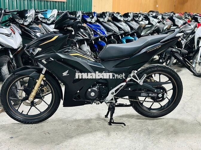 XE MÁYTHANH TÙNG_WINNER V4 ABS ĐEN NHÁM 2025 LƯỚT