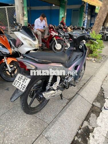 Honda wave blade 2018 mới 90% biển số 69
