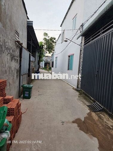 BÁN NHÀ 1 TRỆT 1 LỬNG  GIÁ 1.55 TỶ  GẦN SIÊU THỊ BIG C NGÃ BA VŨNG TÀU