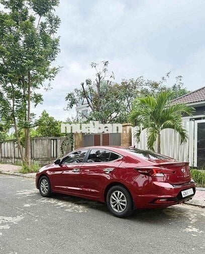 Hyundai Elantra, gia đình sử dụng, bảo dưỡng hãng