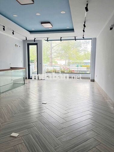 Bán nhà 1 trệt , 2 lầu , mặt tiền đường Nguyễn Văn Trỗi 5×25 tc 100m