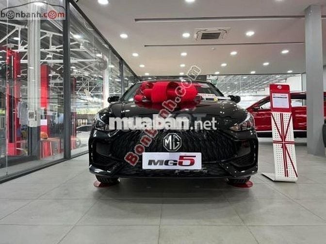 MG 5 Standard 1.5 AT 2025