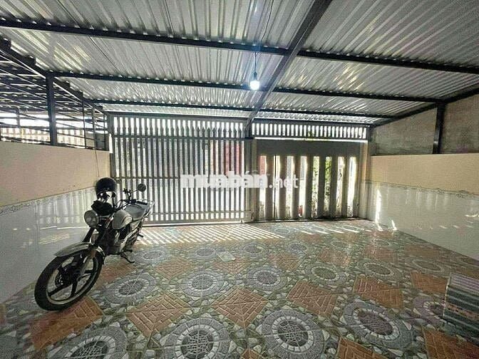 Cần Bán: Nhà Chính Chủ (6,4x13,5m) - Sổ Hồng Riêng - Pháp Lý Rõ Ràng