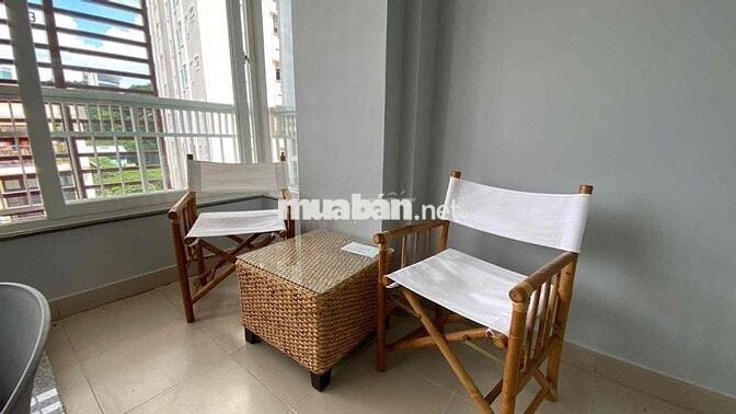 Căn Hộ View City tách bếp, nhiều ánh sáng tự nhiên, Full nội thất