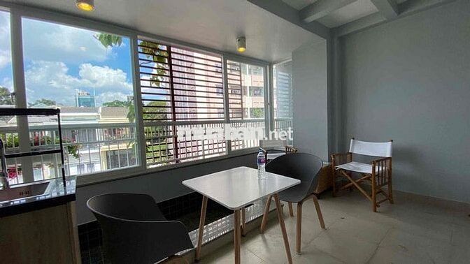 Căn Hộ View City tách bếp, nhiều ánh sáng tự nhiên, Full nội thất