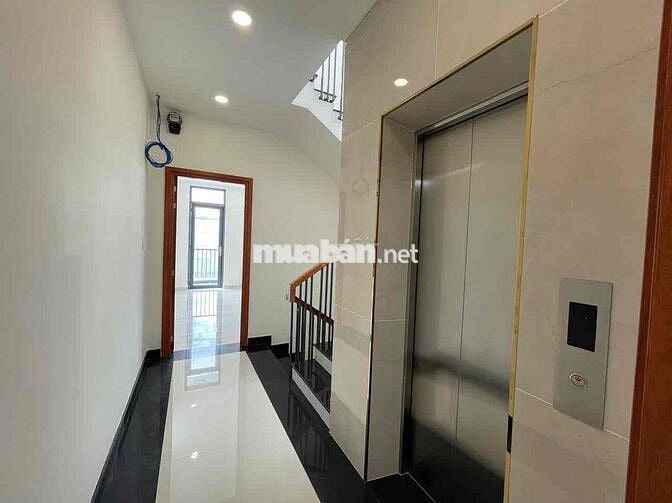 Cho thuê nhà nguyên căn 7 Phòng, 8 Toilet, Thang máy 450 KG