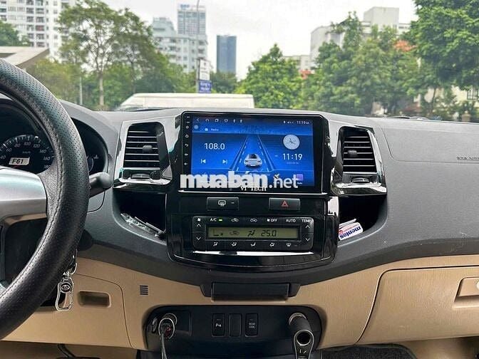 Toyota Fortuner 2.7V 4x2 model 2016 màu xám đẹp