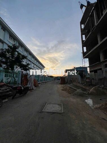 Nhà Đẹp 5 Tầng — Gần Hoà Bình Tô Hiệu Phan Anh (4m x 17m) Đông