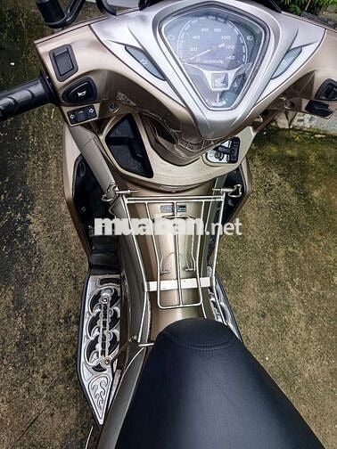 Cần bán xe như hình máy im 09c xe đẹp gtdd bs tp