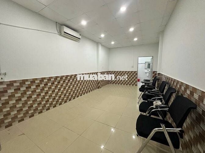 MẶT TIỀN HẺM XE HƠI 16 CHỖ - KẾ BÊN PHÚ MỸ HƯNG -THÍCH HỢP XÂY CHDV