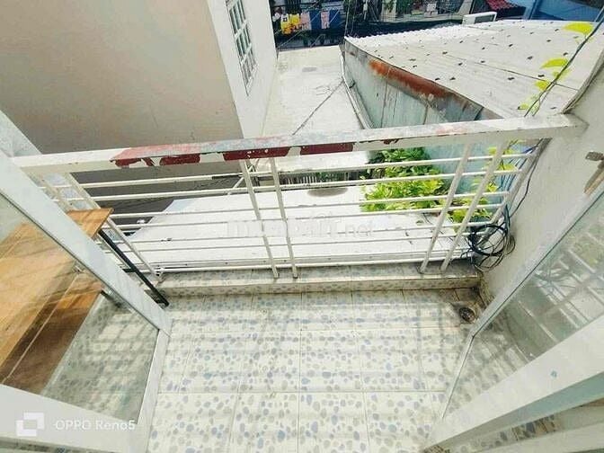 Phòng trọ quận 4, bancol tách bếp, Full nội thất, gần ULAW, NTTU