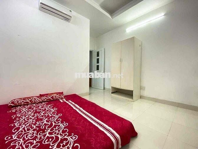 Căn Hộ Ban Công Full Nội Thất Gần Đại Học Bách Khoa
