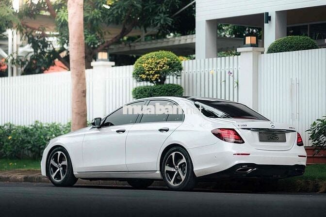 Mercedes E200 Sport đklđ 2020- trả trước 350Tr