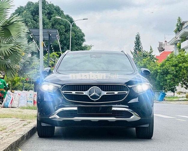 Mercedes Benz GLC Class 2023 - 16666 km Bank 90%