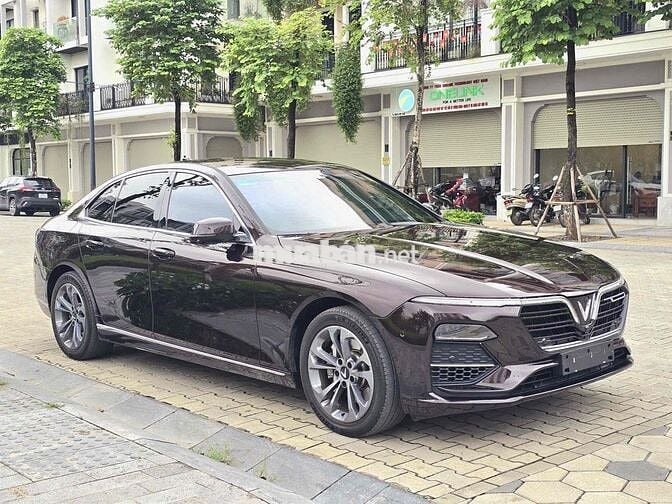 VinFast Lux A2.0 2019 Plus 2.0 AT - 40000 km