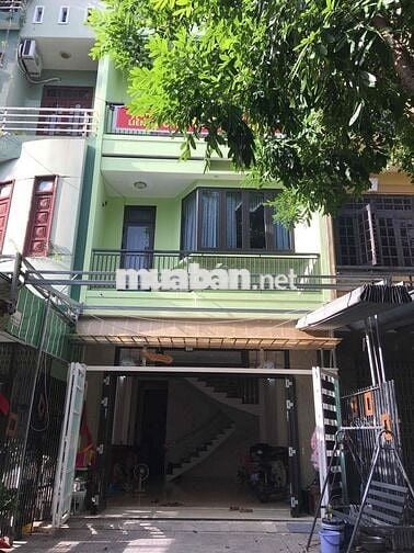 Cho thuê kinh doanh tầng trệt mặt tiền 10,5m,vỉa 7,5m