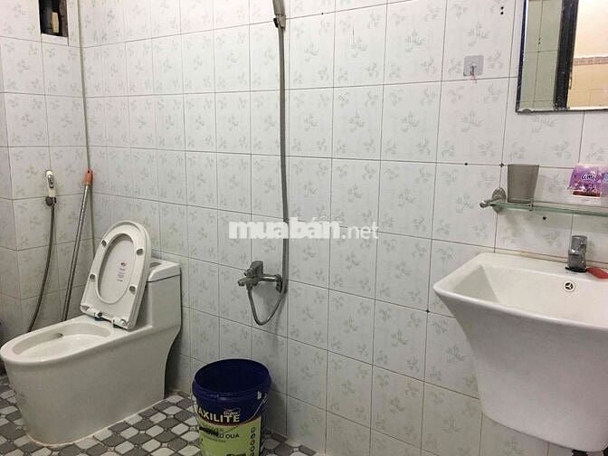 Cho thuê kinh doanh tầng trệt mặt tiền 10,5m,vỉa 7,5m