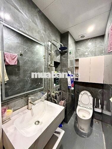 NHÀ KIẾN TRÚC HIỆN ĐẠI 30M, 5 TẦNG 3PN, TRẦN PHÚ - HÀ ĐÔNG