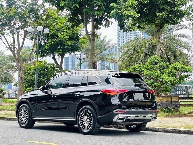 Mercedes Benz GLC Class 2023 - 16666 km Bank 90%