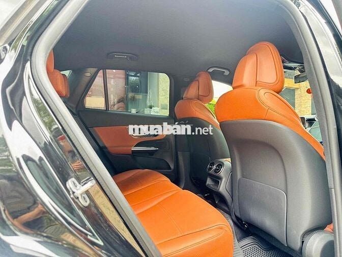 Mercedes Benz GLC Class 2023 - 16666 km Bank 90%