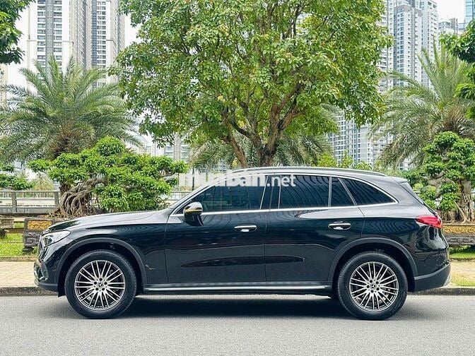 Mercedes Benz GLC Class 2023 - 16666 km Bank 90%