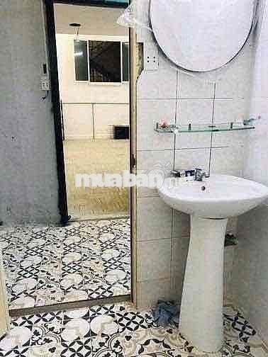 nguyên căn lầu 1 HẢI THƯỢNG LÃNG ÔNG Q5- DTSD 50m2