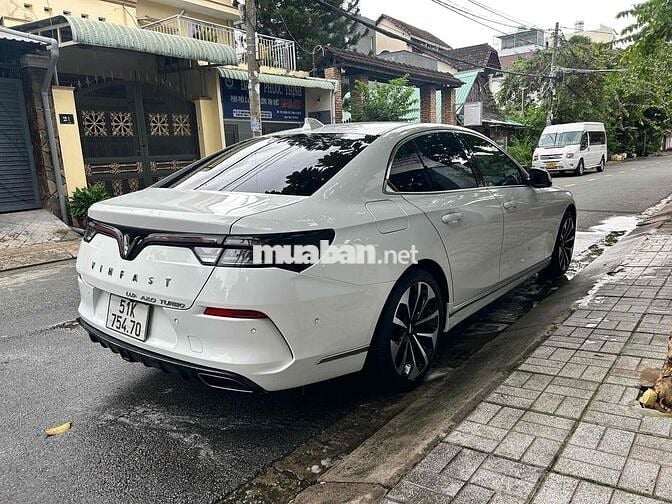 VinFast Lux A2.0 Premium 2022 - 52000 km