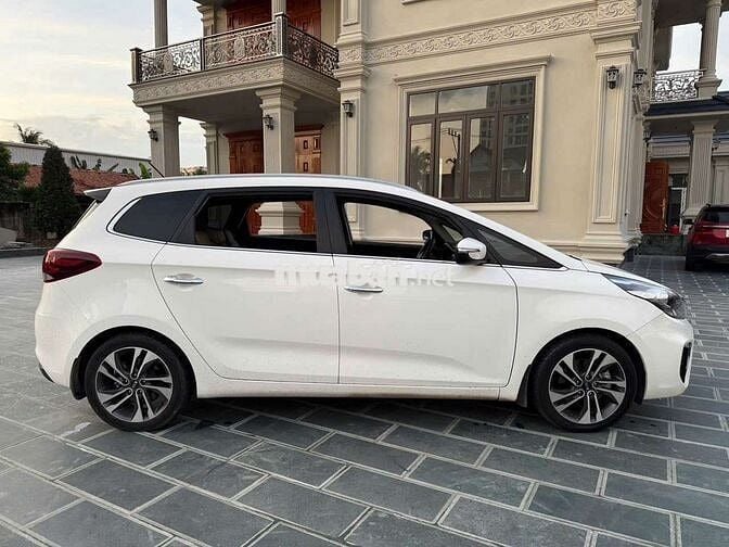 KIA RONDO AT SX 2020 Deluxe  - 24000 km