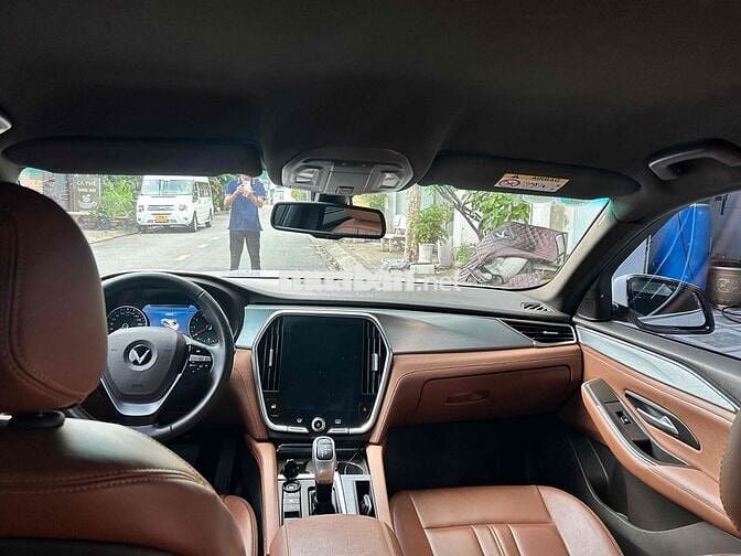 VinFast Lux A2.0 Premium 2022 - 52000 km