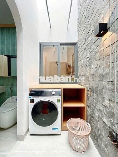(CHỈ HƠN 2 TỶ)BÁN NHÀ MỚI 100% –GẦN TRUNG TÂM–FULL NỘI THẤT VIEW ĐẸP