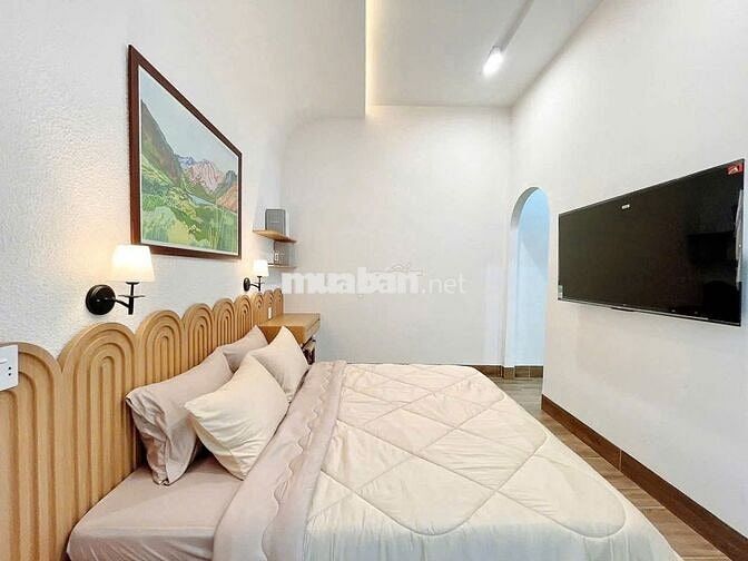 (CHỈ HƠN 2 TỶ)BÁN NHÀ MỚI 100% –GẦN TRUNG TÂM–FULL NỘI THẤT VIEW ĐẸP