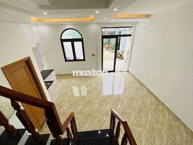 Bán nhà 2 tầng và 4 phòng trọ đường Âu Cơ gần chợ Hòa Khánh
