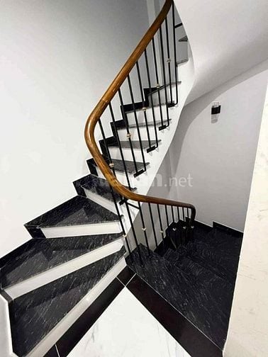 GẦN BÁCH KINH XÂY_5 TẦNG THANG MÁY_40M2_7 PHÒNG NGỦ_NGÕ RỘNG 3 MÉT